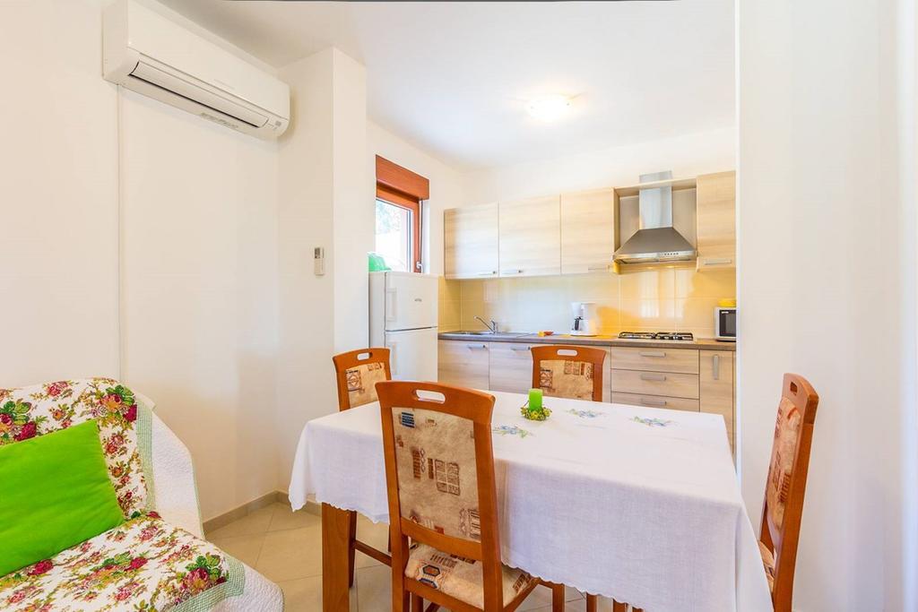 Apartments Racchi Баньоле Екстер'єр фото