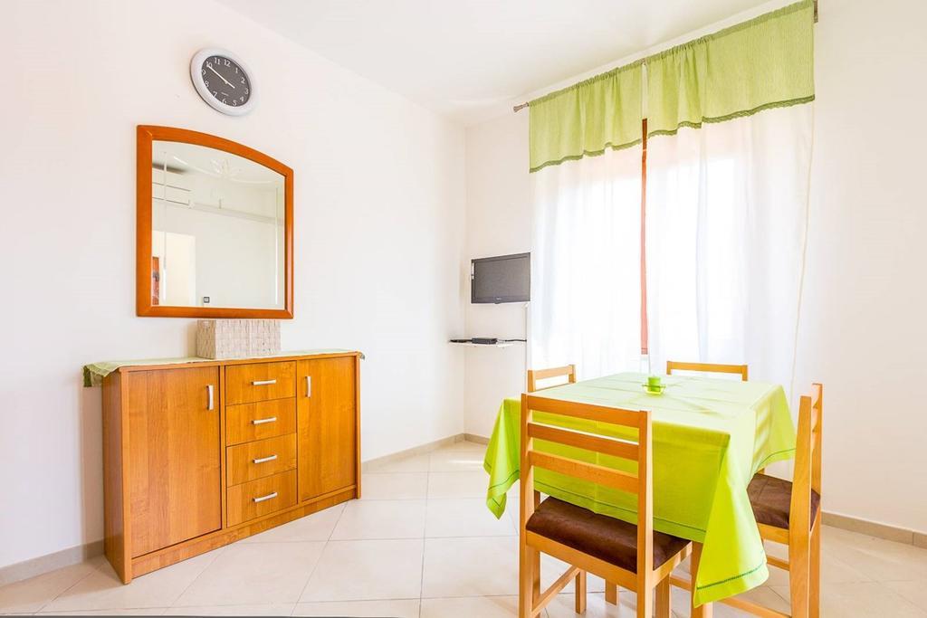 Apartments Racchi Баньоле Екстер'єр фото